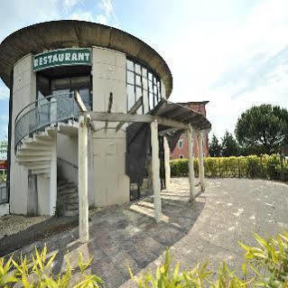 & Site Du Futuroscope Hotel 2*